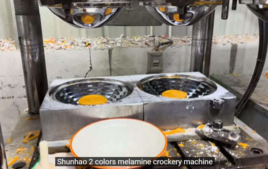 Как сделать двухцветную меламиновую посуду?
    
